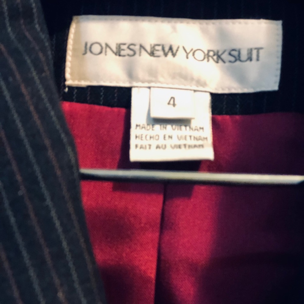 Jones New York paint suit
